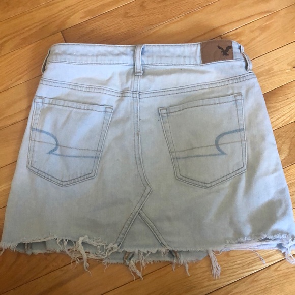 American Eagle Light Wash Denim Skirt - Picture 2 of 3